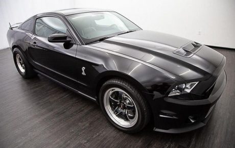 Ford Mustang  '2011