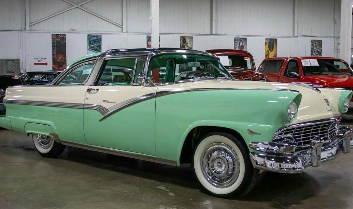 Ford Crown Victoria  '1956