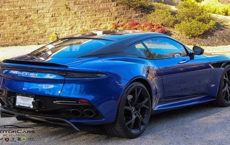 Aston Martin DBS  '2019