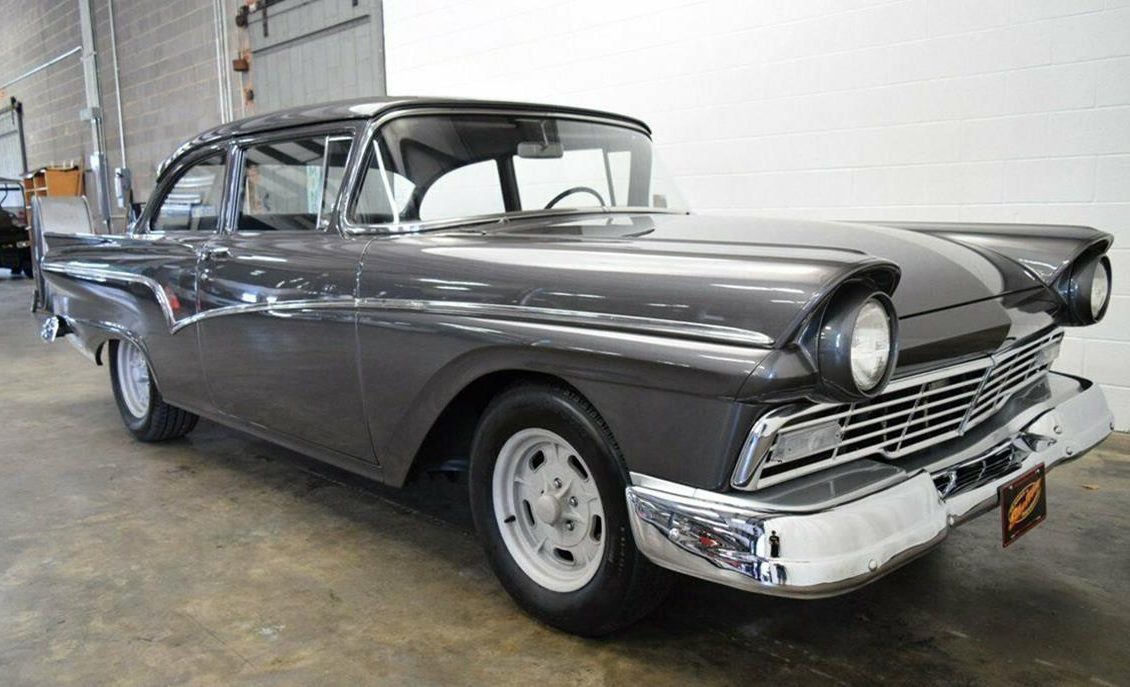 Ford Custom 300  '1957